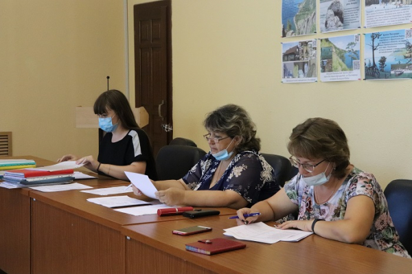  В 2021 году администрация Иркутского района планирует заключить 21 договор о целевом обучении 